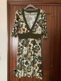 Vestido Florido Desigual