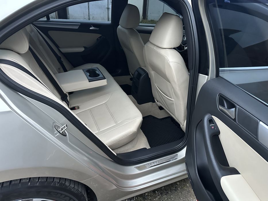 Продам Volkswagen Jetta 6.