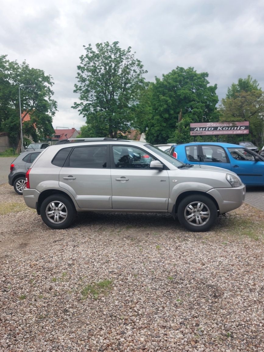 Hyundai Tucson 2,0crdi 4x4 2009 r z webastem