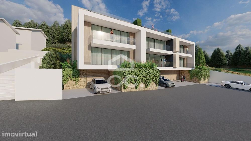 Terreno com projeto aprovado para moradias no centro de Coimbra.