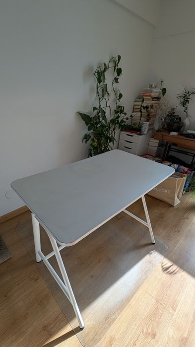 Secretária Standing Desk Ikea