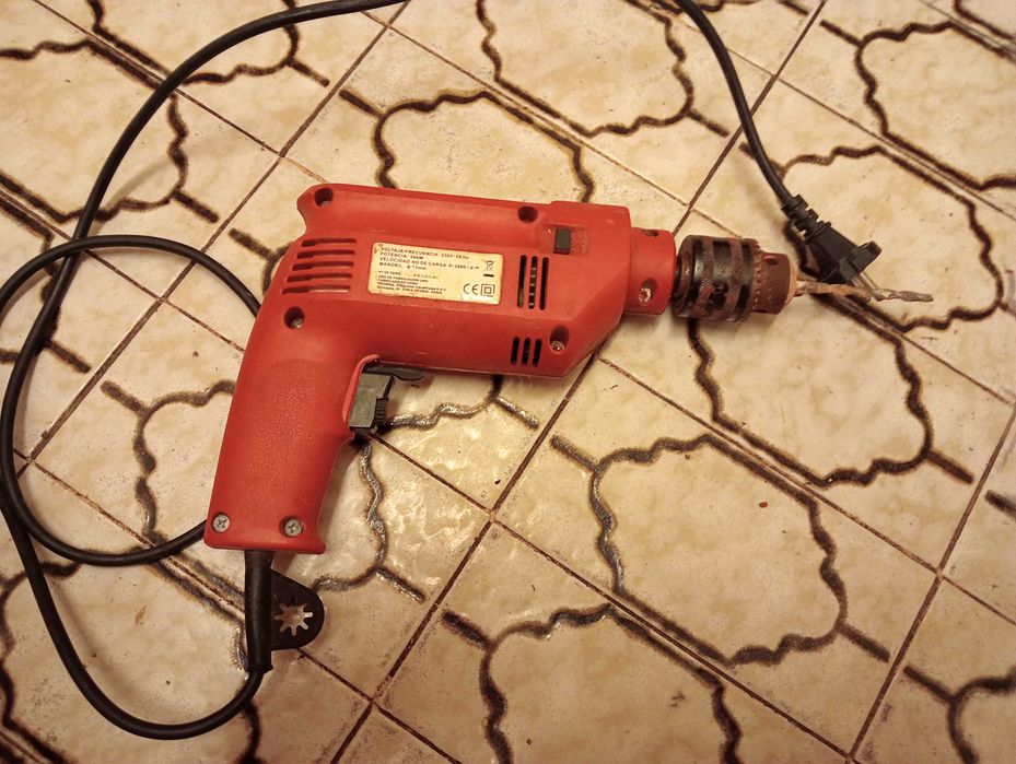 Berbequim usado em bom estado