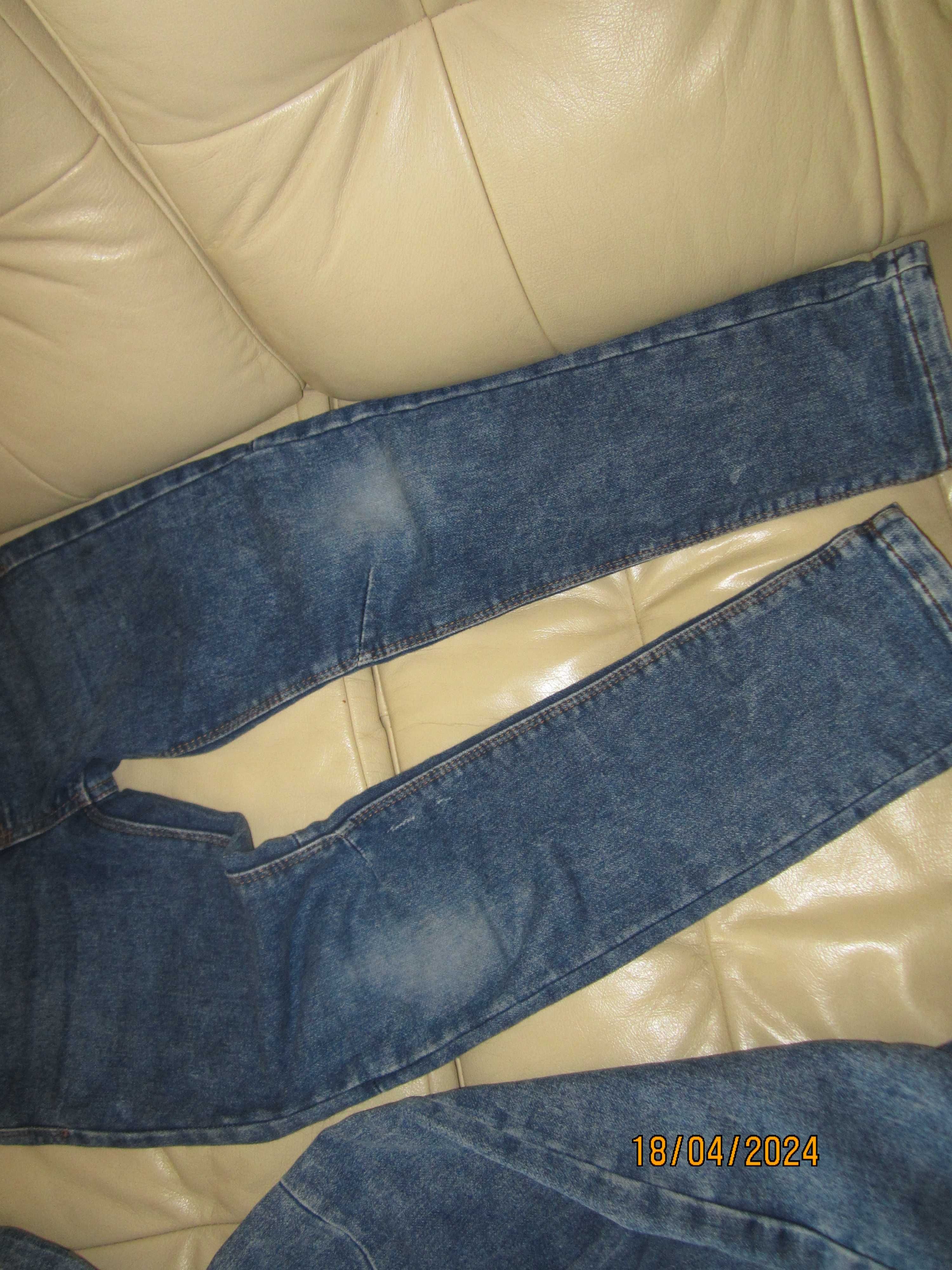 Dwie pary spodni jeansowych dla chłopca 134