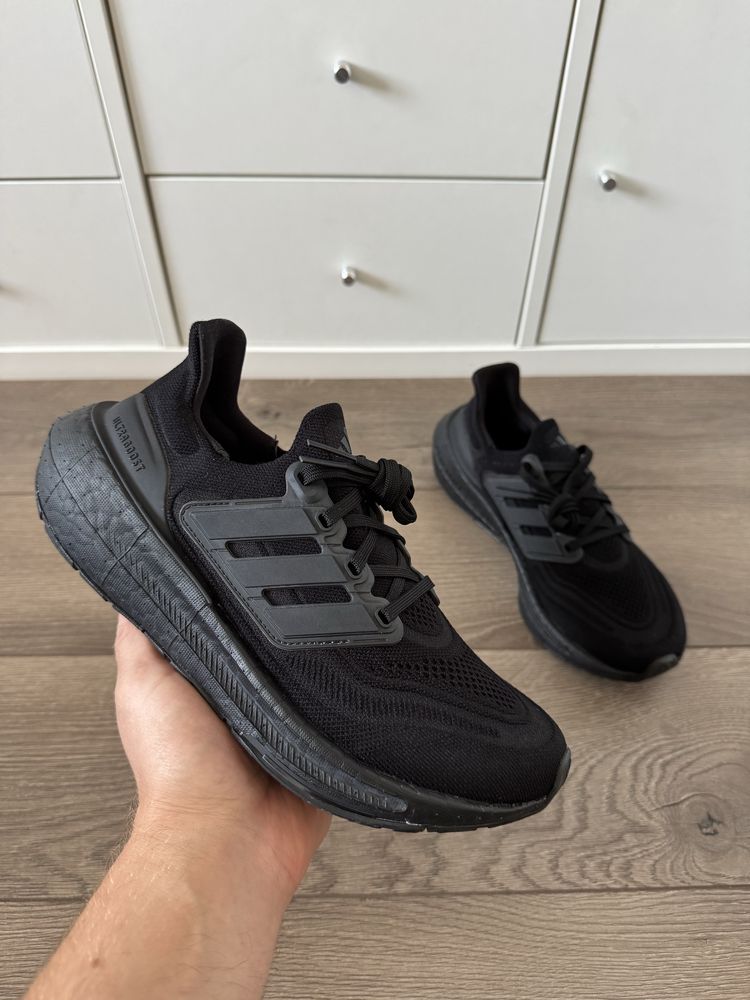 Adidas Ultraboost Ligh оригінал 38,5р