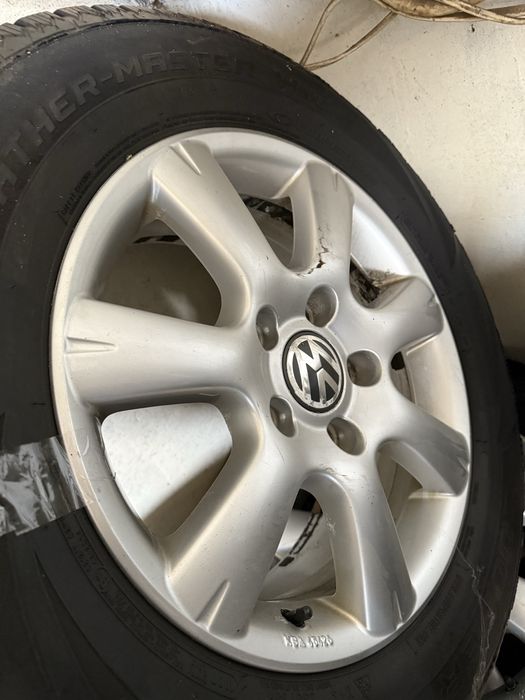 Диски шини Touareg 235/65R17