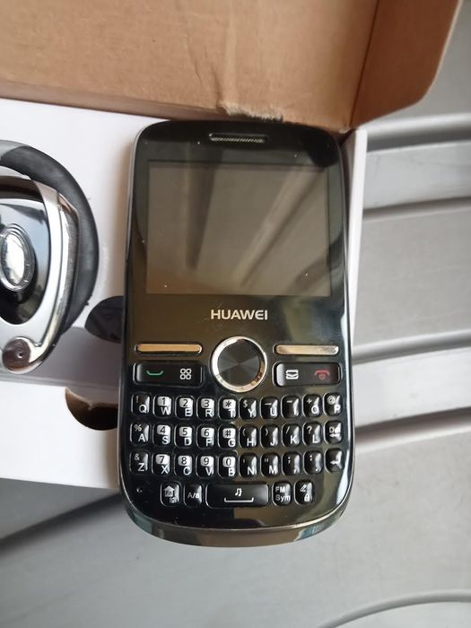 Telemóvel  GSM novo da HUAWEIG6608 com  Auricular bluetooth