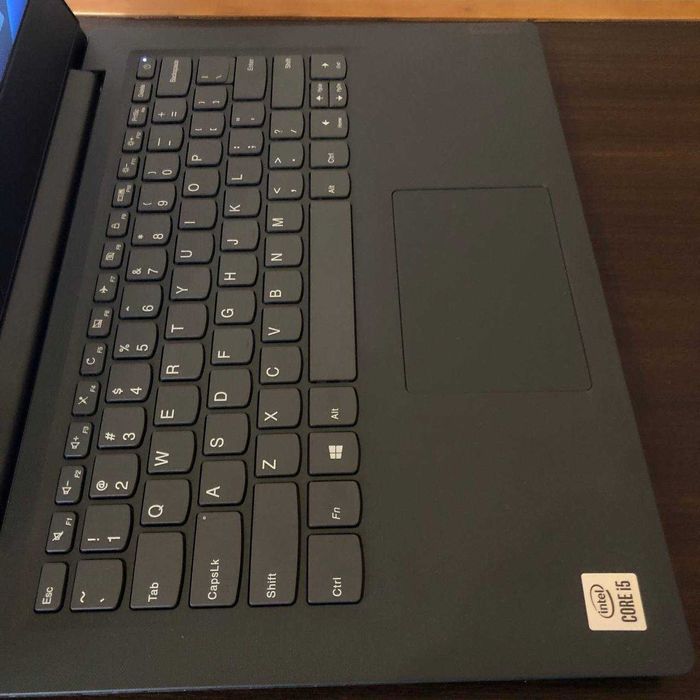 Ноутбук Lenovo V14