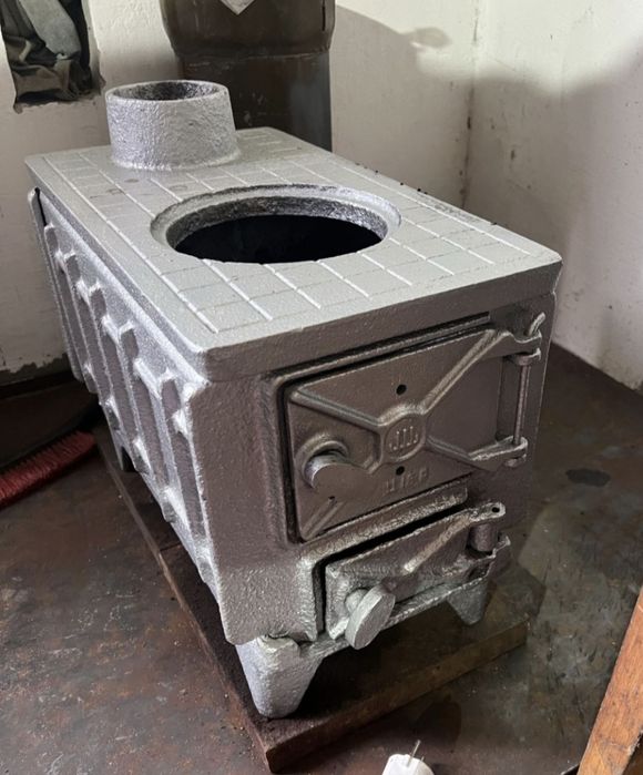 Буржуйка з чугуну