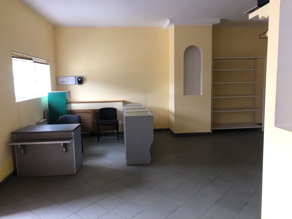 Продам приміщення магазин склад