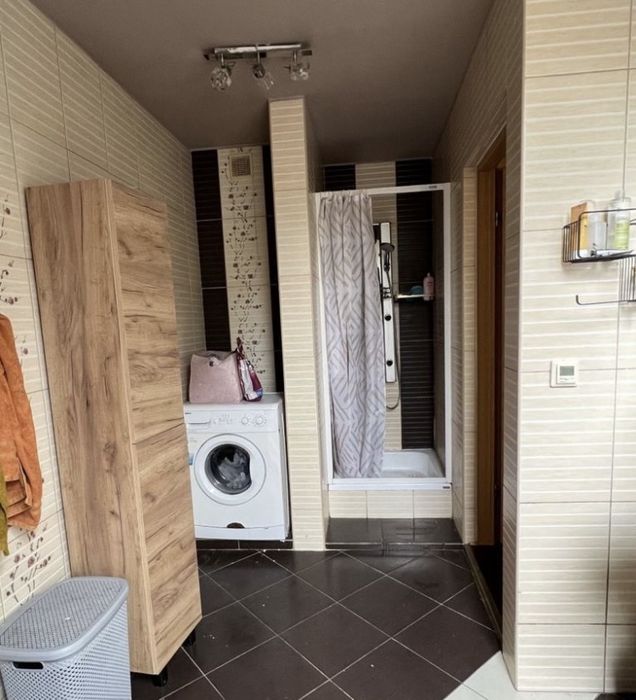 Duzy dom do wynajecia w pieknej okolicy