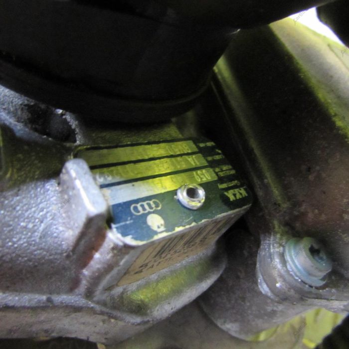 Турбіна Volkswagen Touareg 3,0 BKS дизель 2007-2010 Турбонагнетатель