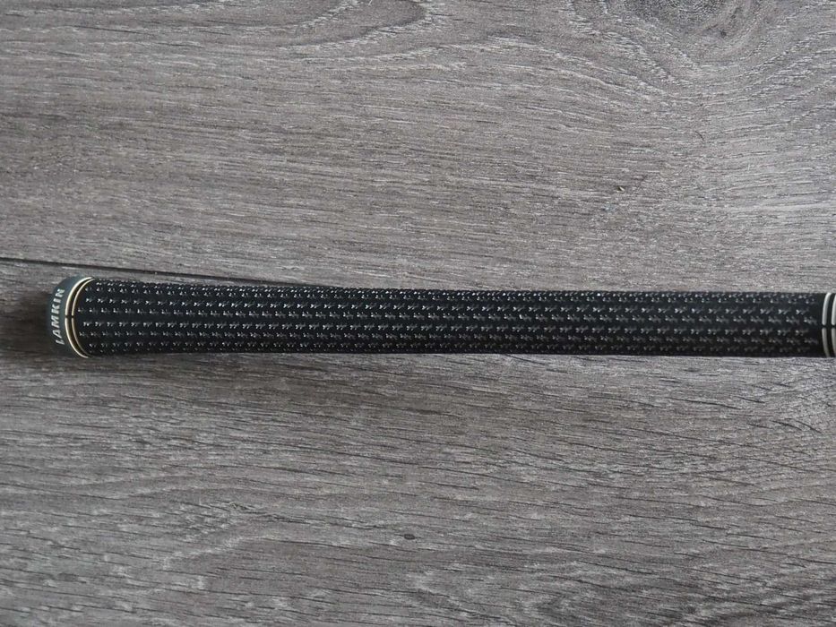 Kij do golfa TalorMade P790 Iron 7