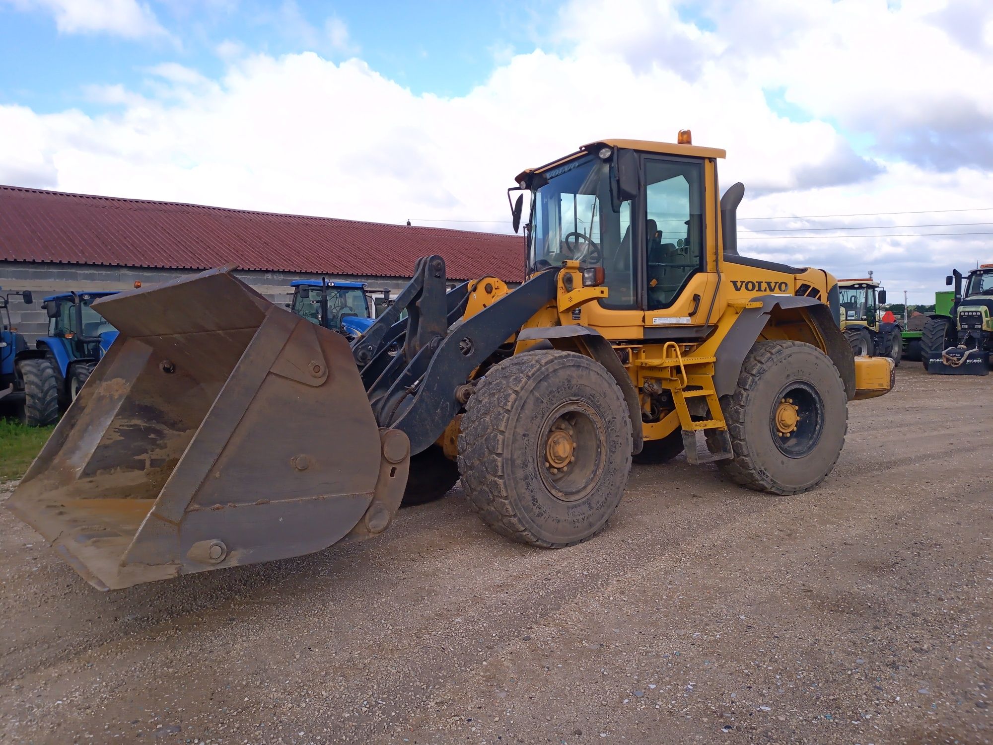 Volvo L60F cat 90 JCB 110