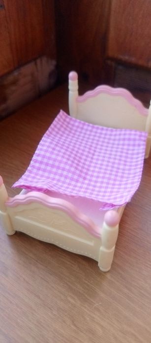 Кімнатка для кукол