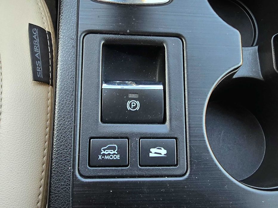 Subaru Outback 2014г.в. 2.5 газ-бебнзин, полный привод
