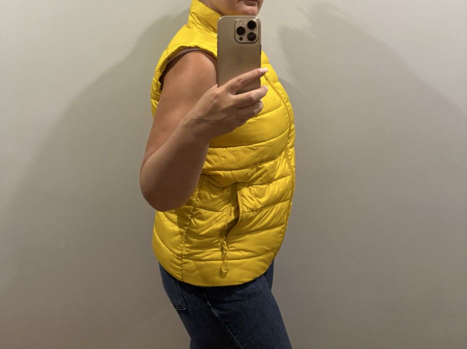 Нова жіноча жилетка