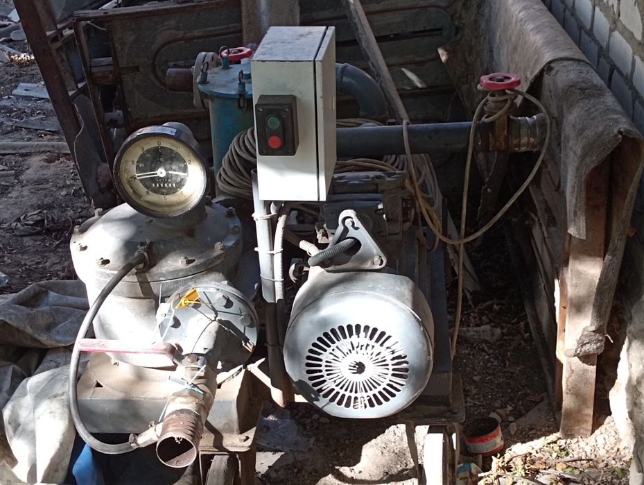 Насос для перекачки нефтепродуктов