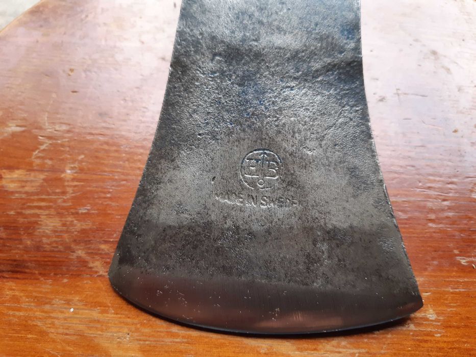 Stara szwedzka siekiera Hults Bruk HB, wzór Yankee