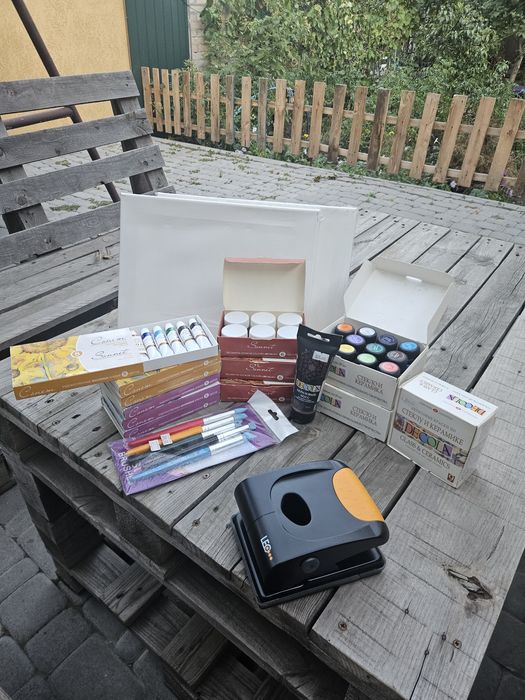 Фарби масляні та акрилові