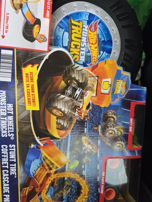 Opona hot wheels. Szybkie autka. Monster Truck Kaskaderska Opona