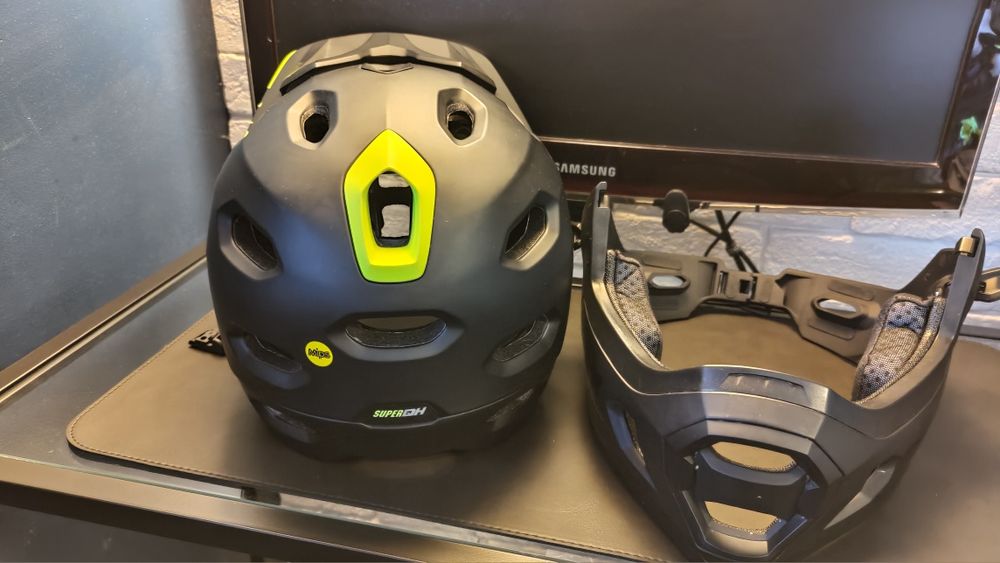 Kask BELL Super DH Mips