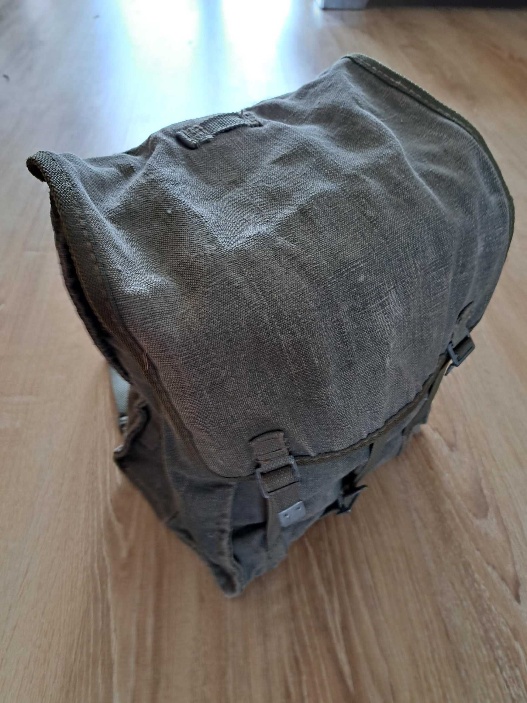 Plecak wojskowy z wytrzymałego materiału ( koszt wysyłki w cenie)