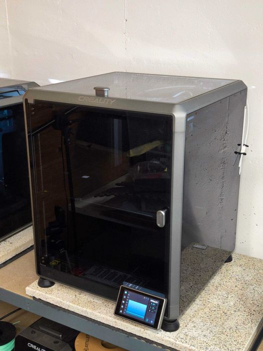 Impressora 3D - Creality K1 Max como nova, pronta a imprimir