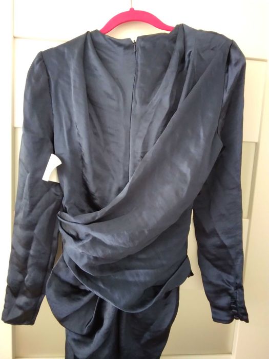 Sukienka wieczorowa maxi drapowana