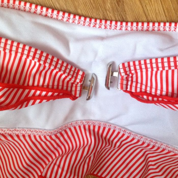 Купальник бандо с рюшами высокая талией красный плавки полоска воланы