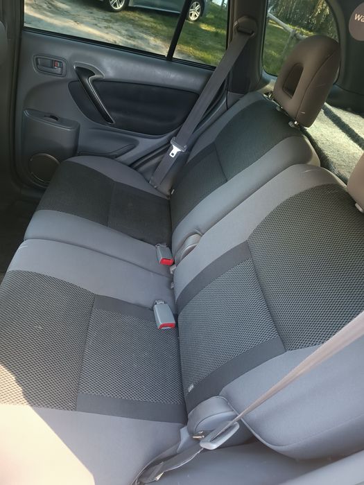 Toyota RAV4 z napędem 4x4 doinwestowana