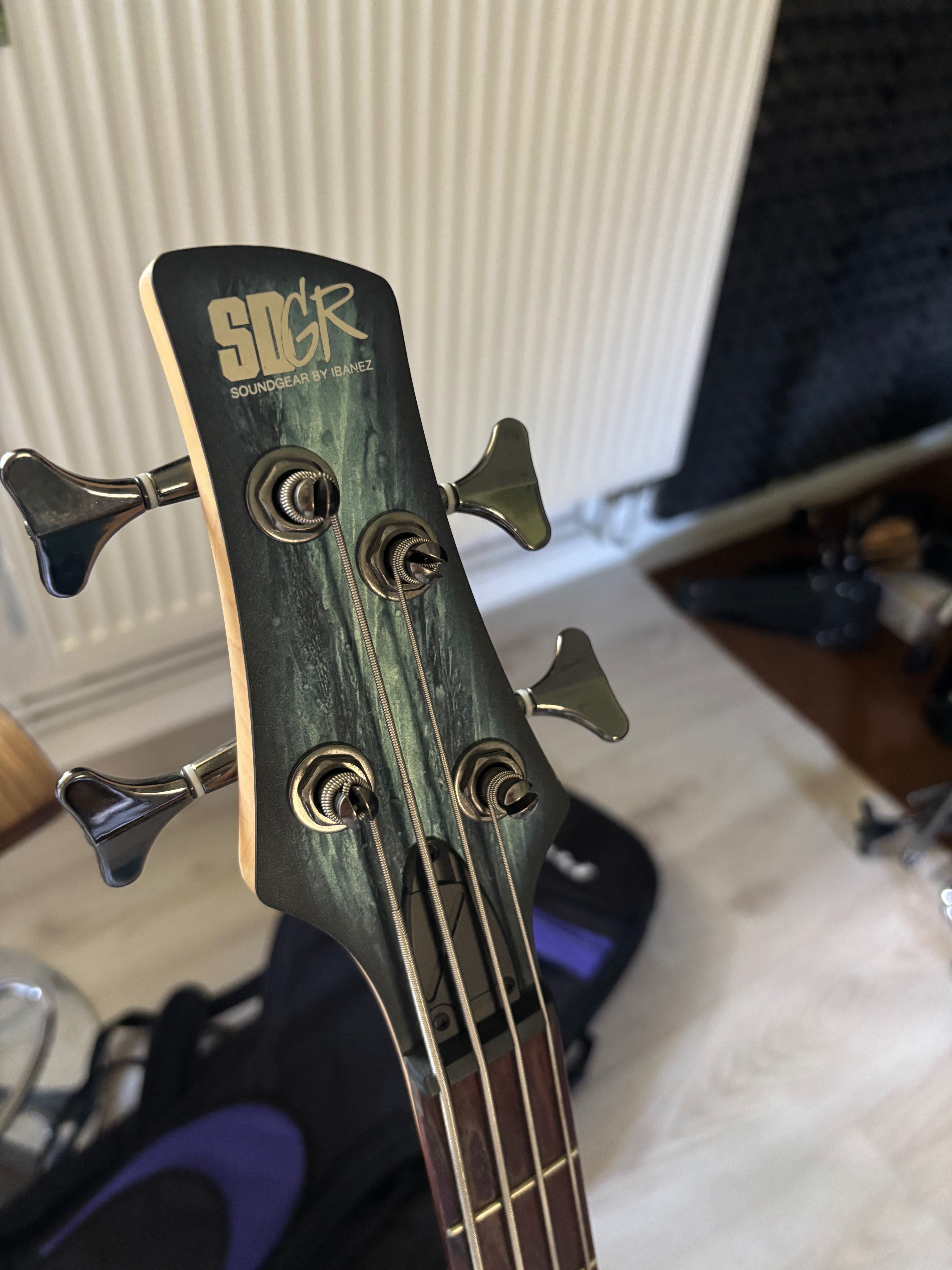 Gitara basowa 4strunowa