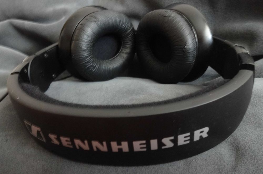 Sennheiser hd 205- dla DJ-ów (uchylana słuchawka), bas poniżej 20 Hz