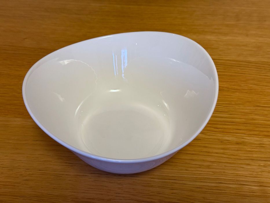 Zastawa stołowa IKEA SKYN na 12 osób - porcelana kostna/bone china