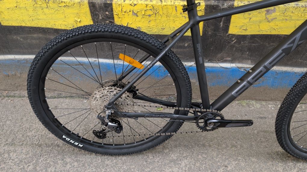 ВВелосипед  "APEX"рама алюминиевая 21 Shimano Deore`