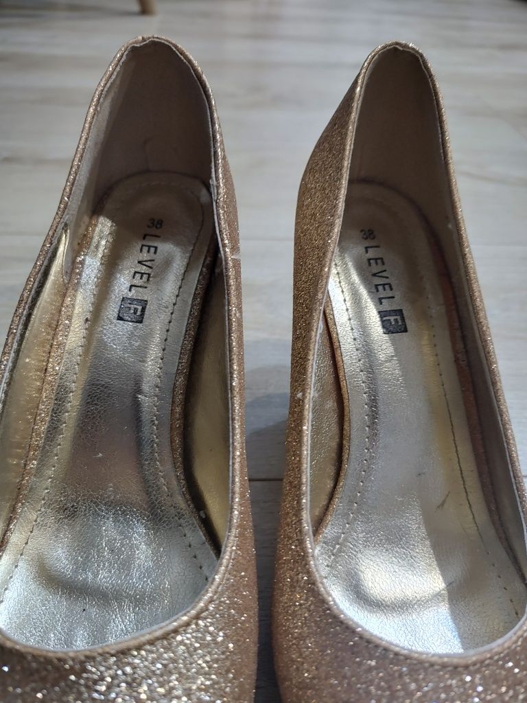 Buty na obcasie złoty brokat Level 38 wesele ślub przyjęcie