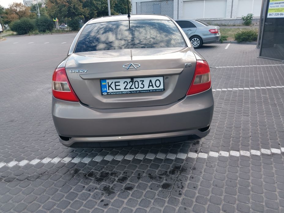 Продам авто Чери е5