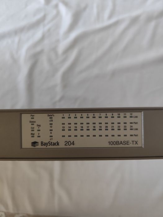 Switch 24 portas baystack 204