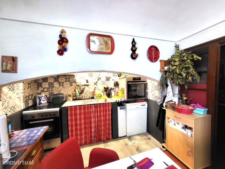 Moradia T2 em Montoito, inserida em Lote de 423 m2