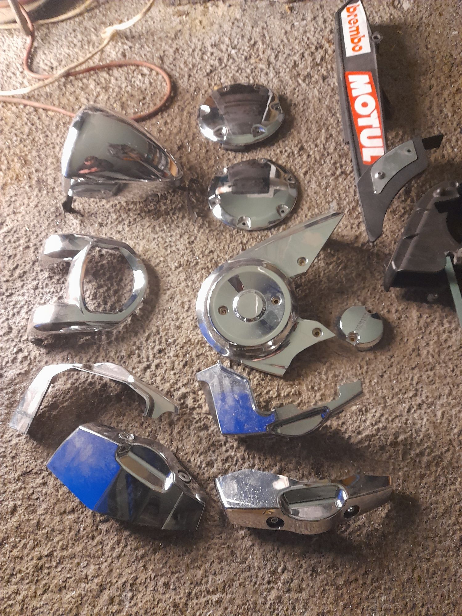 Xvs 1300, Koło, chromy, siodełko Mustang, plastiki, Power Comander V 5