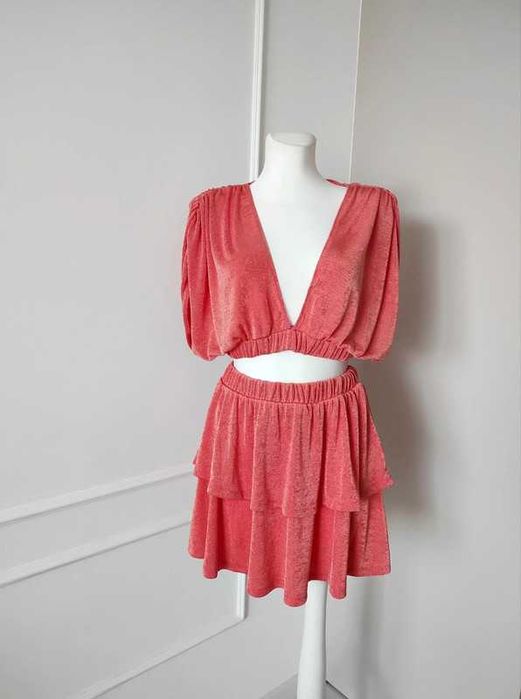 Dwuczęściowy komplet top i spódniczka mini z falbankami hit ASOS M