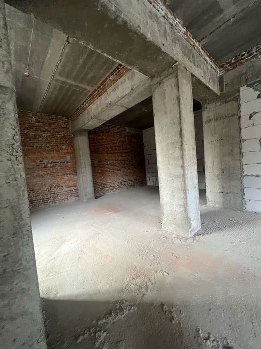 Комерційне приміщення в Модерністі