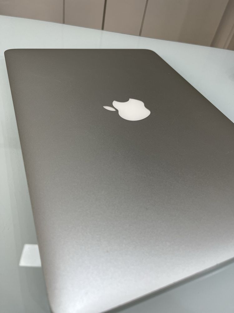 Macbook Pro Retina 13 2015 i5 8GB RAM 250GB SSD Bateria Nova