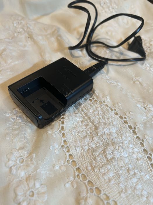 Canon EOS M10 + Lente 15-45mm