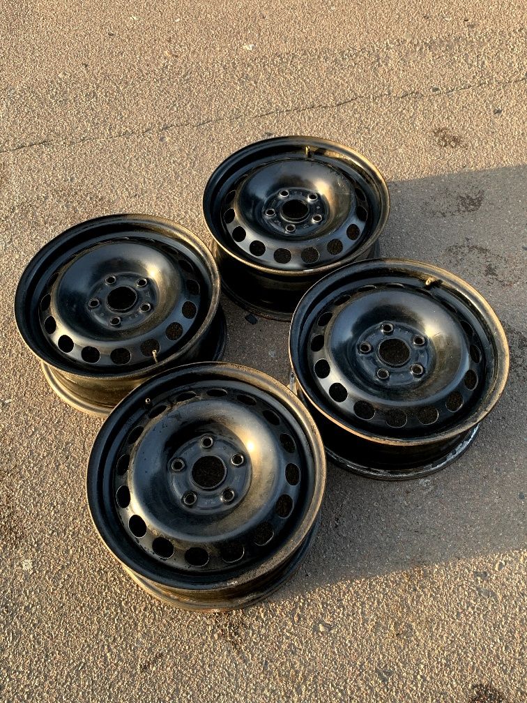 Диски VOLKSWAGEN r15 5x112 6j ET47