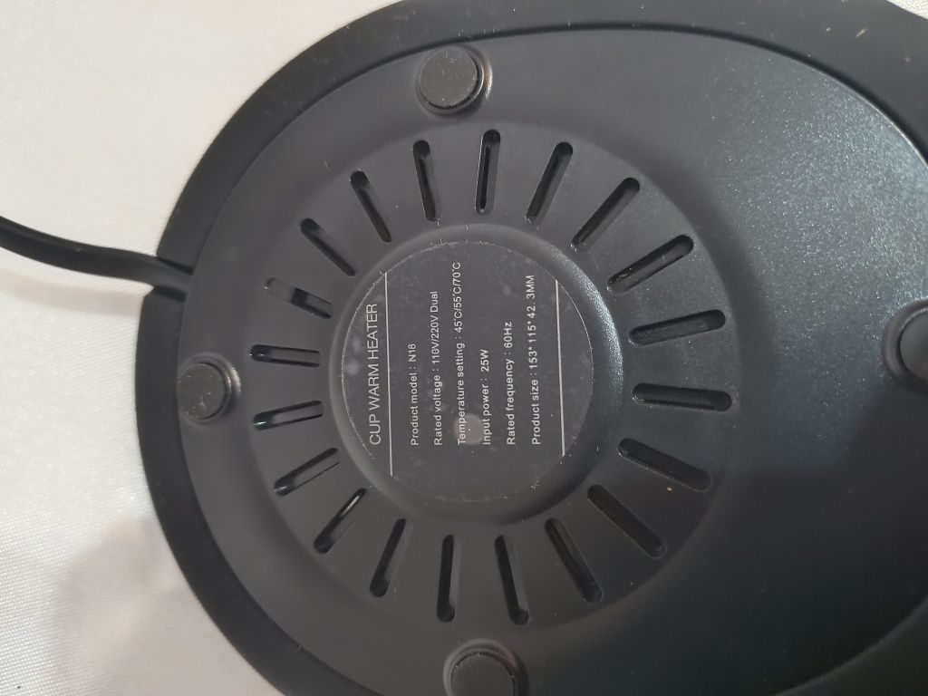 Elektryczny podgrzewacz pod kubek z kawą