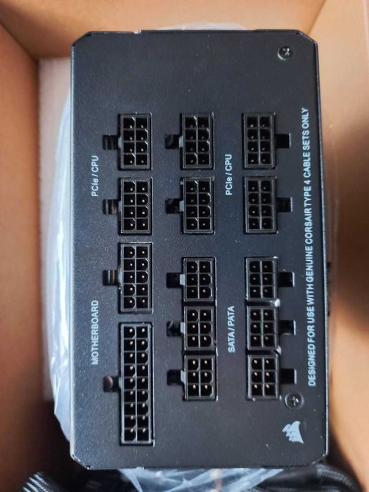 Fonte de Alimentação ATX RM1000x 1000W 80 PLUS Gold Full Modular64738499894531121