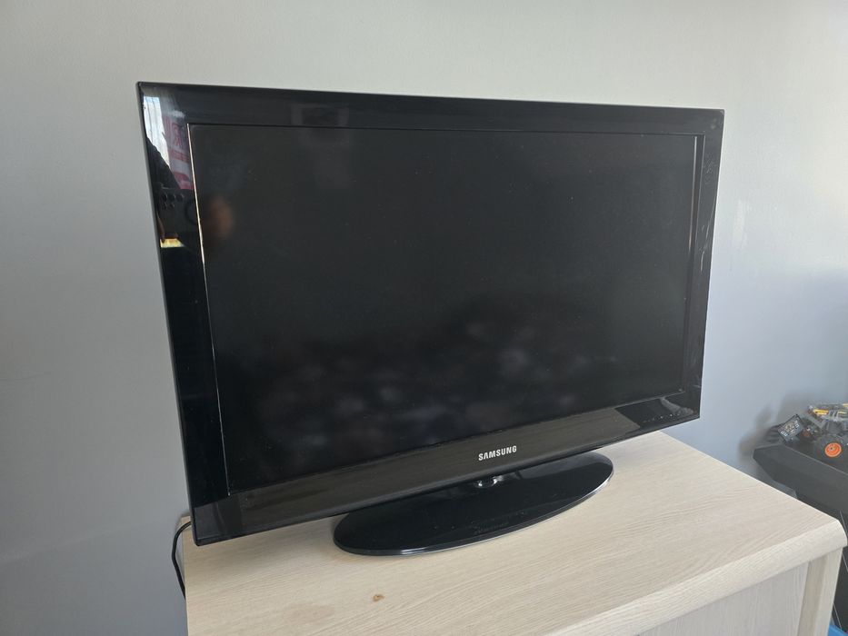 TV Samsung le32e420e2w