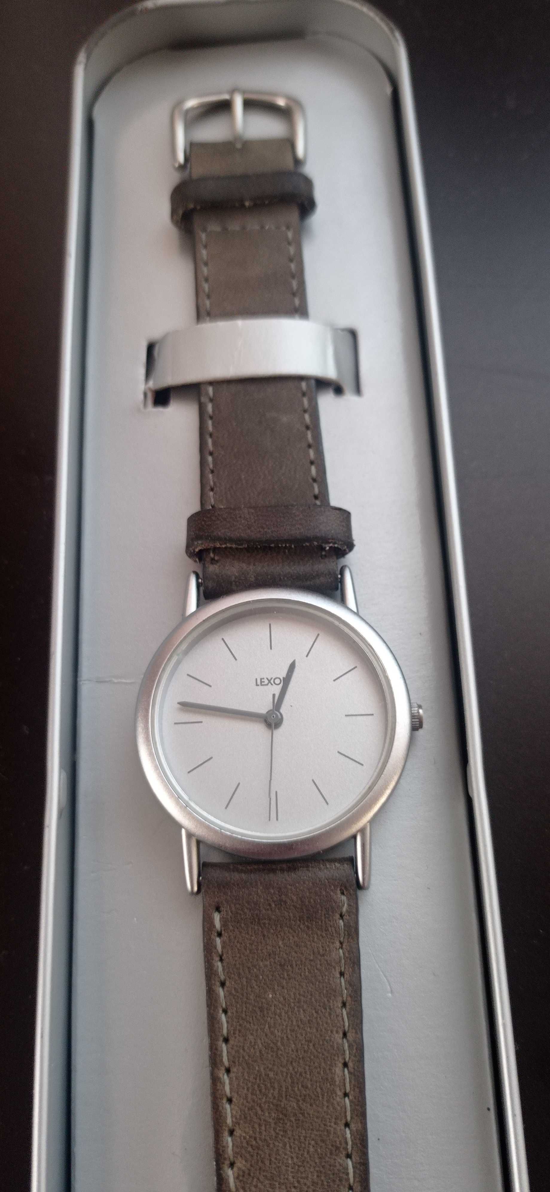 Класичний дуже класний годинник.Продам часи Lexon з Японії.