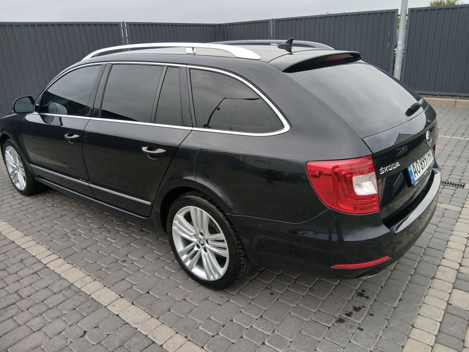 Продам шкоду суперб 2015