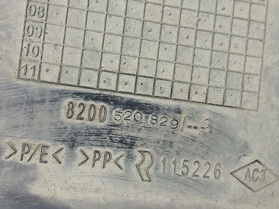 Blindagem inferior do motor RENAULT Clio IV (BH_)